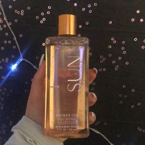 BRAND NEW NEVER USED SHOWER JELL ~in the sun~
